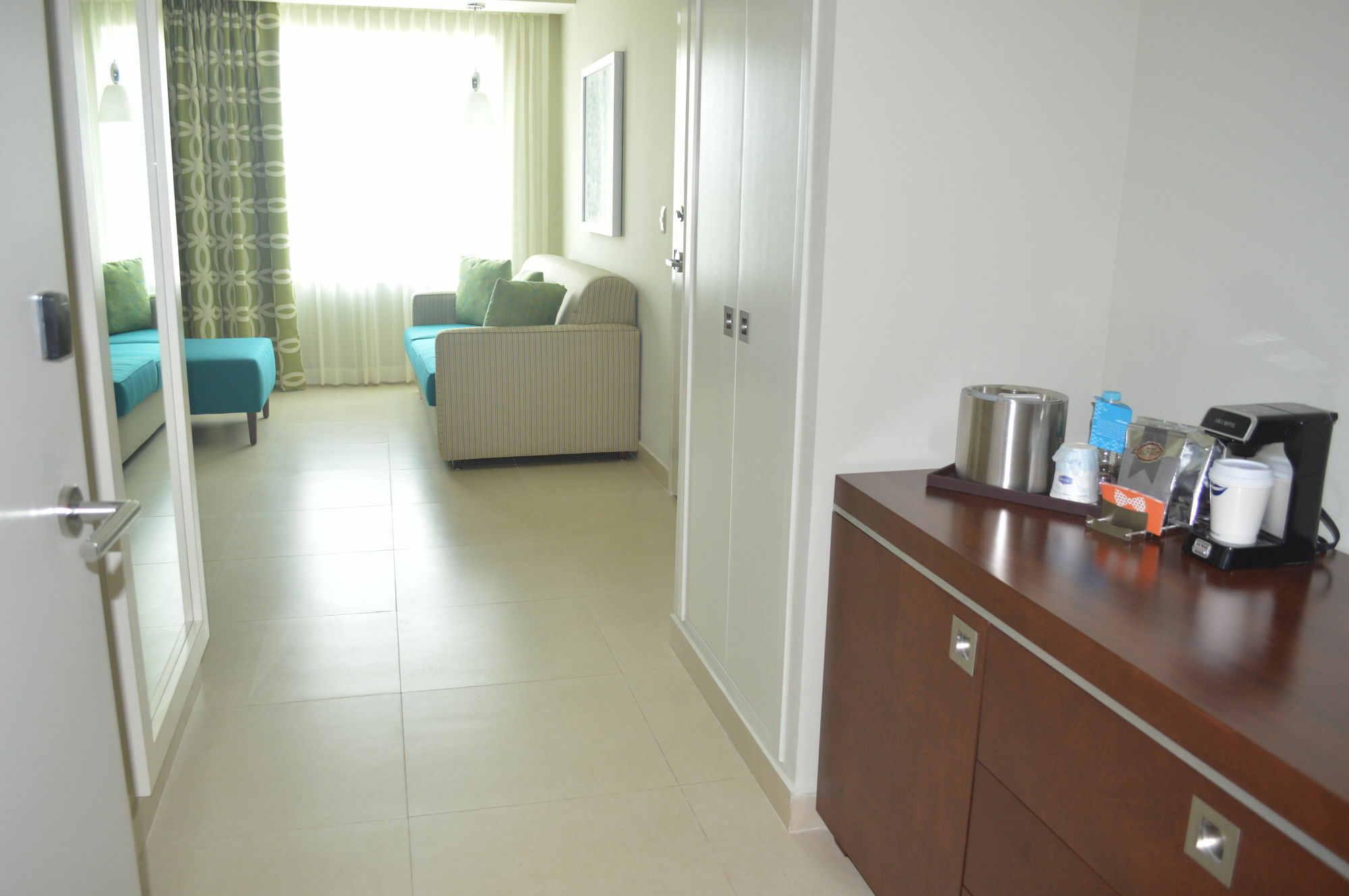 Hampton Inn By Hilton Villahermosa Exterior foto